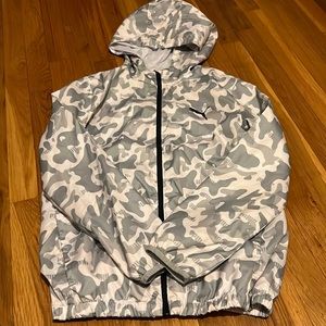 Boys puma grey/white jacket size large
